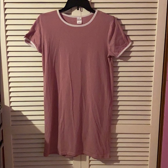 T-Shirt Dress - Picture 1 of 2